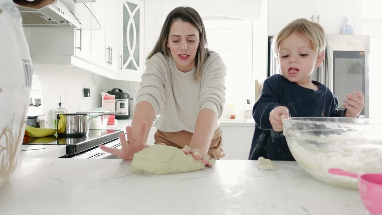 FAZENDO A MELHOR RECEITA DE ESFIHA ever & saindo de casa na neve