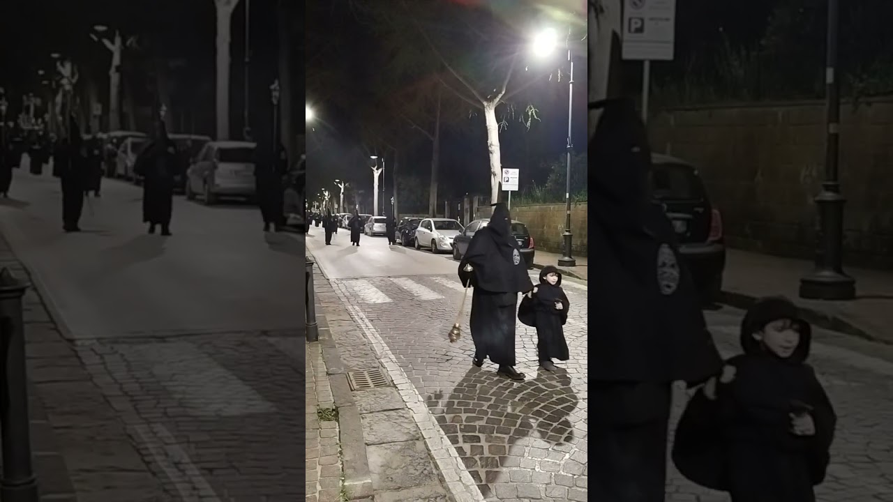processione nera piano di Sorrento venerdi sera 29.03.2024