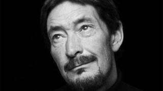 Watch Chris Rea Qualified video