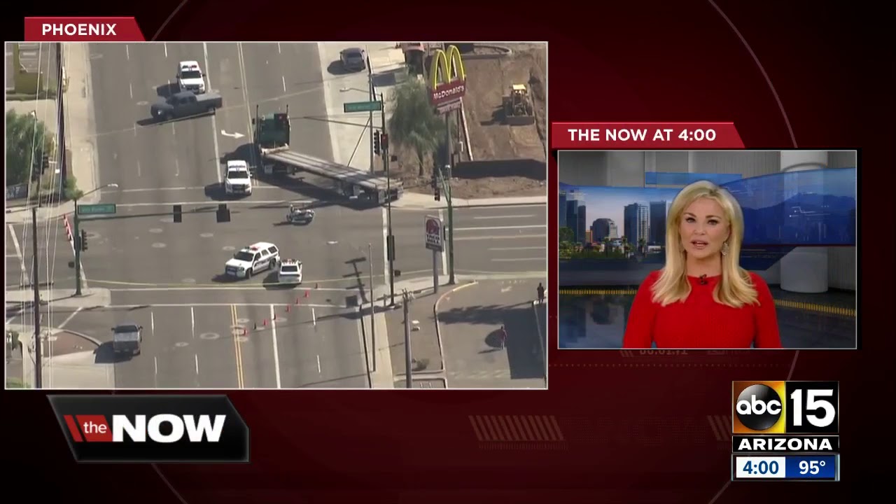 Pedestrian struck by a truck in Phoenix dies - YouTube