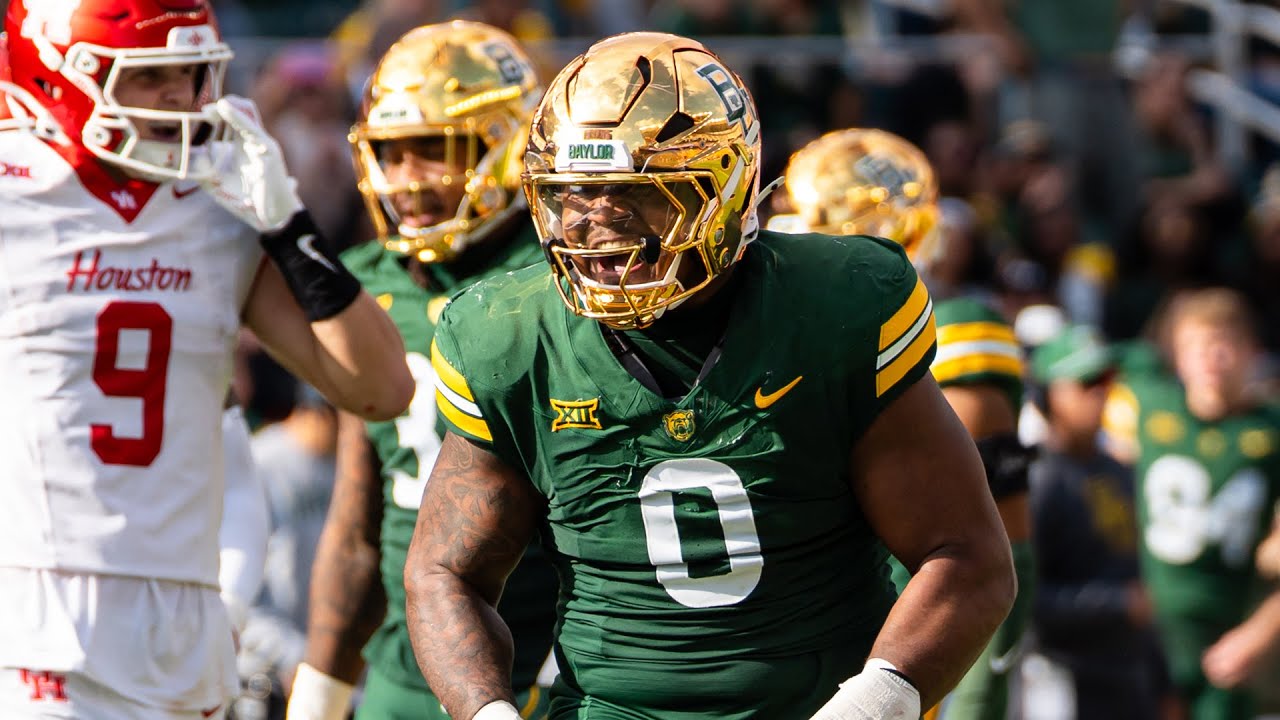 Футбольная команда «Бэйлор»: лучшие моменты сезона 2025 года с участием Джеки Маршалл.