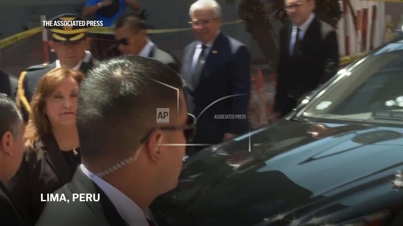 Peru president visits Vargas Llosa's family as they prepare to hold vigil for late Nobel laureate