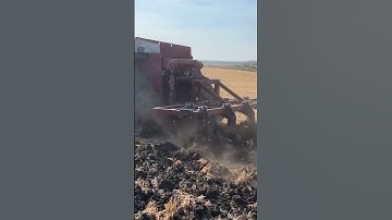 Deep ripping barley stubble with a Case 9380 QuadTrac