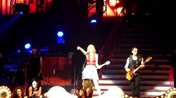 Taylor Swift - Mean, Red Tour, London O2 Arena, 02/02/14