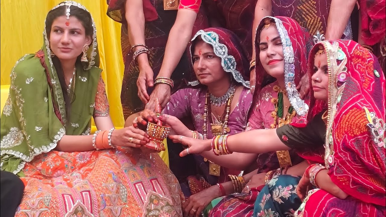 बन्नी ये म्हारी कमरे में उबी ये।। दादोजी सूं करे रे जुबाब ।। बन्नी का 👉 गीत।।@DesiDhartiRaGeet-k8g