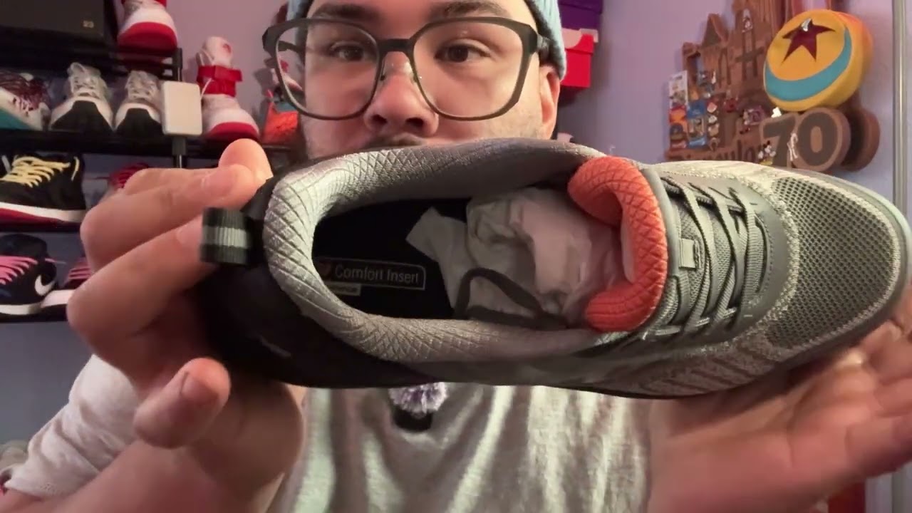 New balance composite toe work shoe 