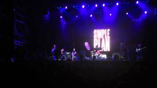 I'm Just A Kid - Simple Plan live in Rome