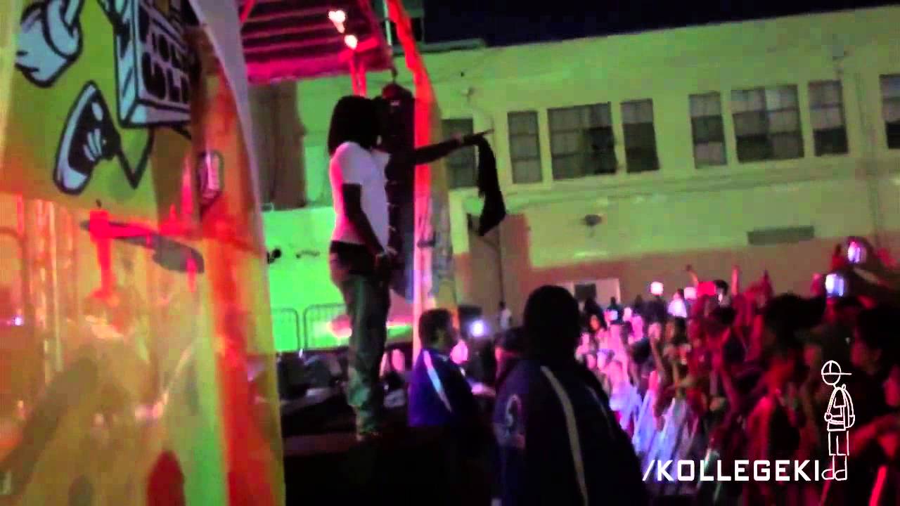 Chief Keef and Travis Scott Perform 'Night Crawlers' From Rodeo Album