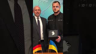 Hessens Europaminister Manfred Pentz (CDU)  erlebt Kiews Kriegsrealität