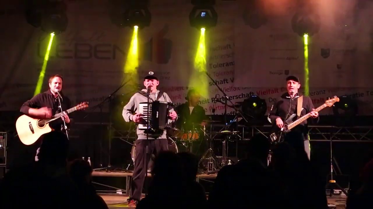 Festival für ein buntes Vogtland 2019 in Greiz - Rainer von Vielen mit "Tanz deine Revolution"