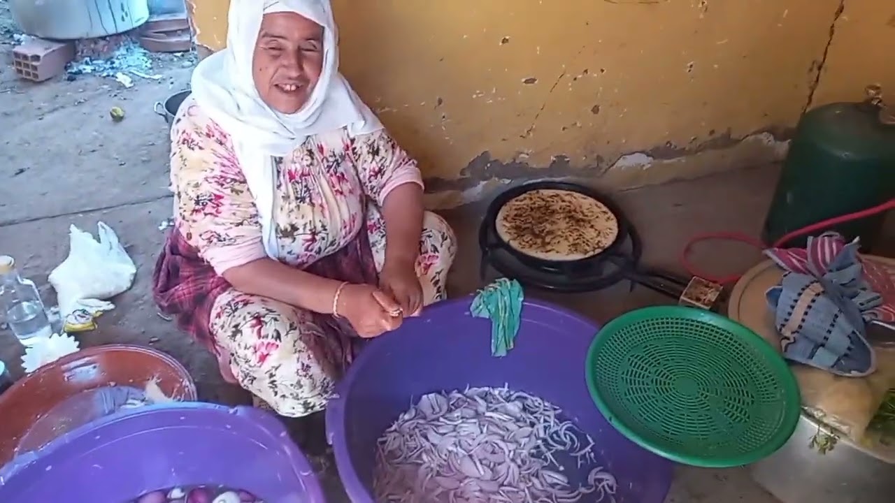 مي نجية كطيب في سداقة دجاج محمر او بيبي😋😋