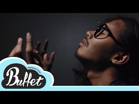 หนุ่มแว่นร้องดัง! ได้ "ดอก" ทุกวัน (ล้อเกรียน) by buffet