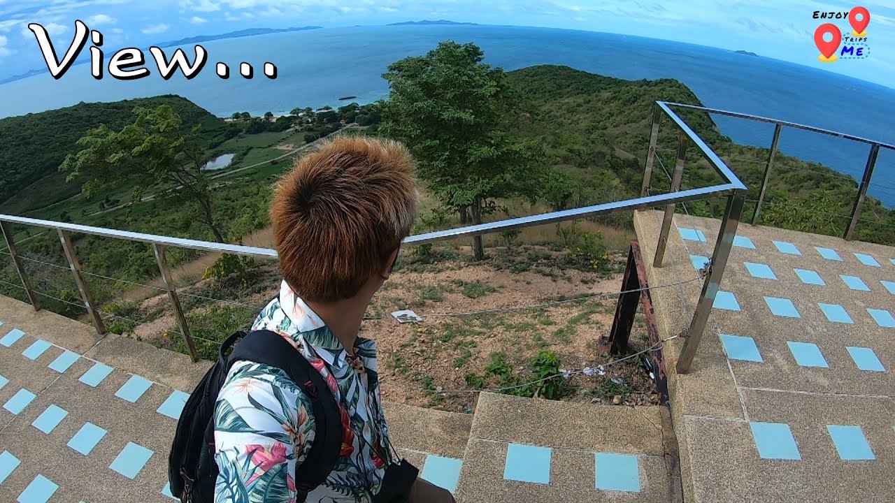 Покатайтесь на мотоцикле, чтобы найти смотровую площадку с ветряной мельницей...