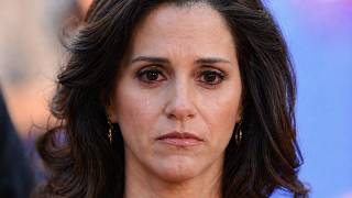 At 60, The Tragedy Of Jami Gertz Is Beyond Heartbreaking