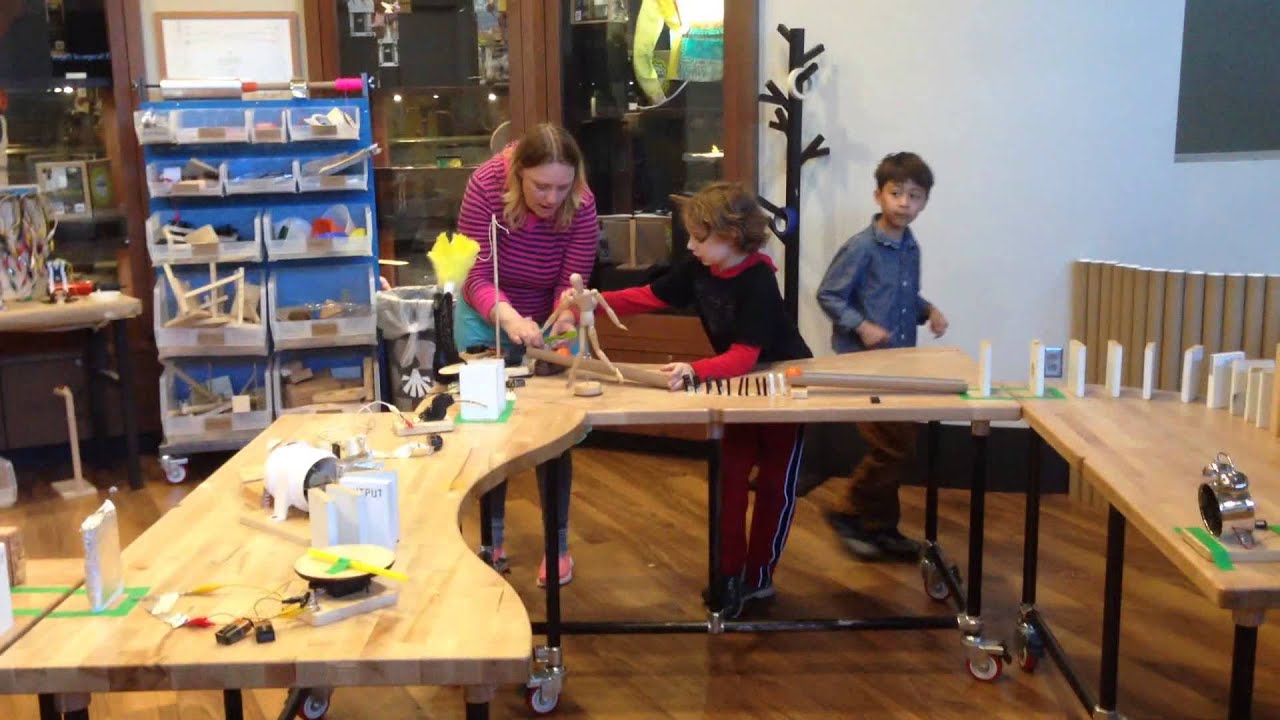 Exploratorium trip - Feb 13 2015 - Tinkering lab 01 - YouTube