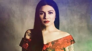 Mon Laferte - Inventame (Letra)