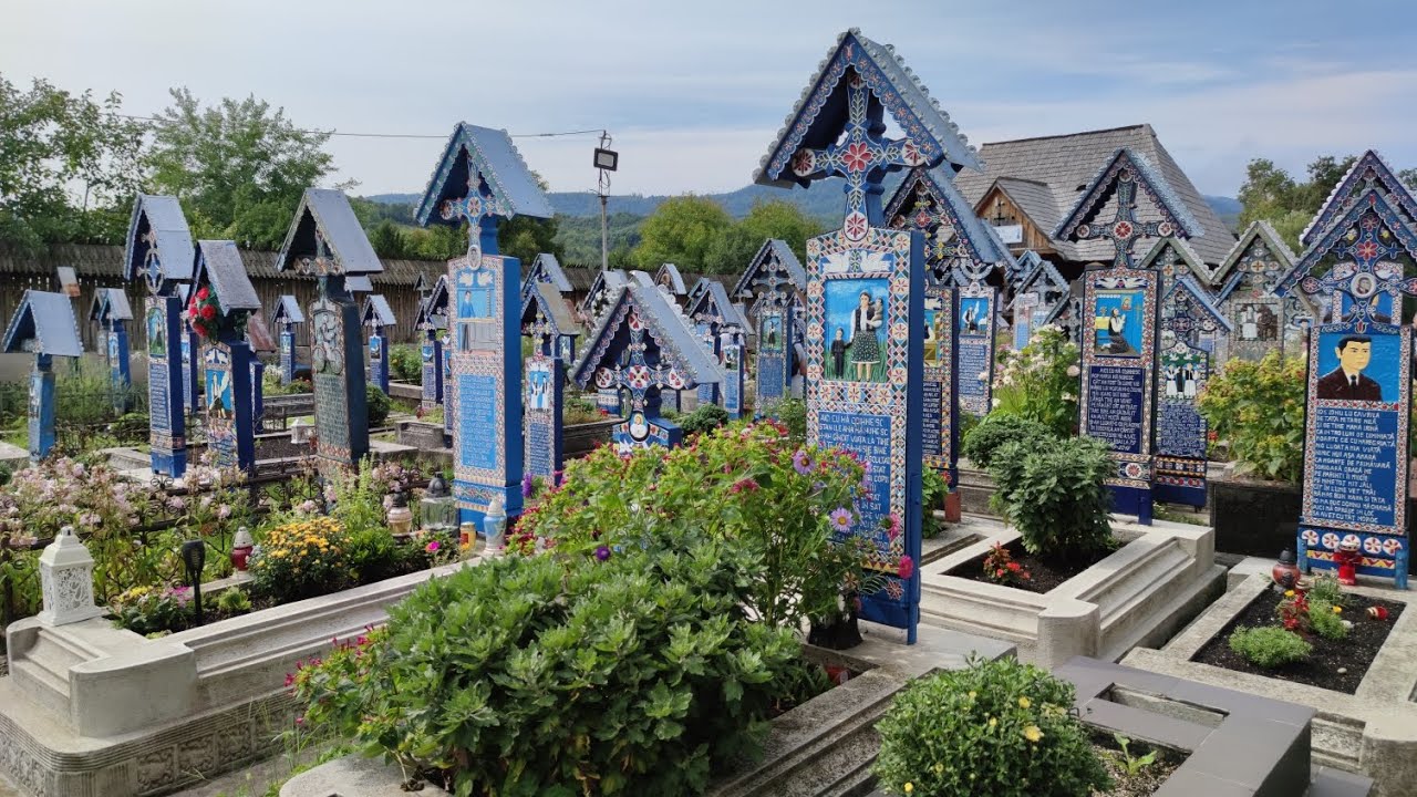 Cimitirul vesel din Săpânța - Maramureș