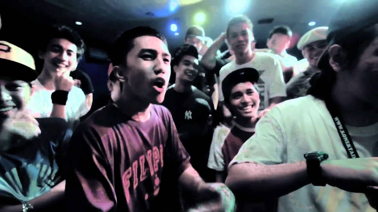 FlipTop - Apekz vs Snatch