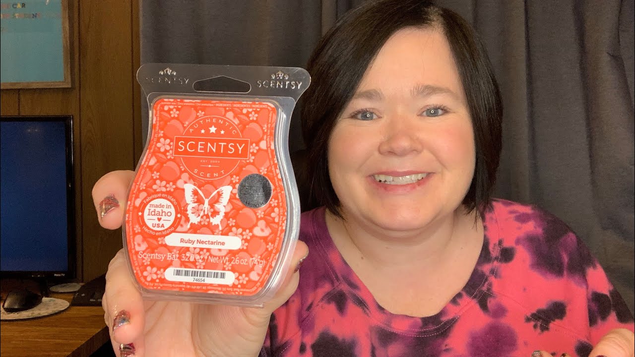 Scentsy April 2022 Scent of the Month - Ruby Nectarine