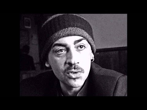 ირაკლი ჩარკვიანი - მე გადმოვცურავ ზღვას / Irakli Charkviani - Me Gadmovcurav Zgvas