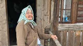 Doamne Ajuta Cui Se Luptă Și Plătește Cui Iubește. Vorbele Mariei Petran Din Breb, Maramureș.