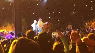 Garth Brooks performing Rocky Top at Neyland Stadium in Knoxville, TN