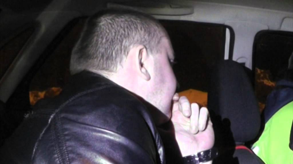 4) Пьяный студент из Коми на Лепсе