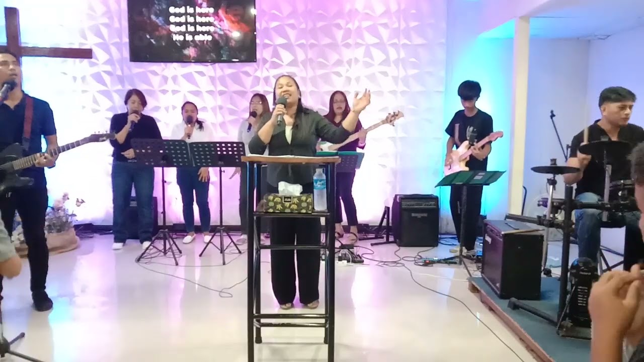 March 0826CrossoverChurch