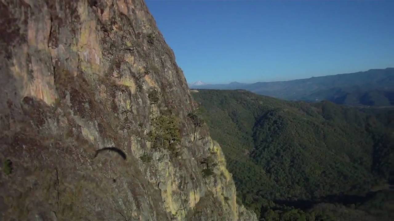 Paragliding in Valle de Bravo, Mexico, January 2010