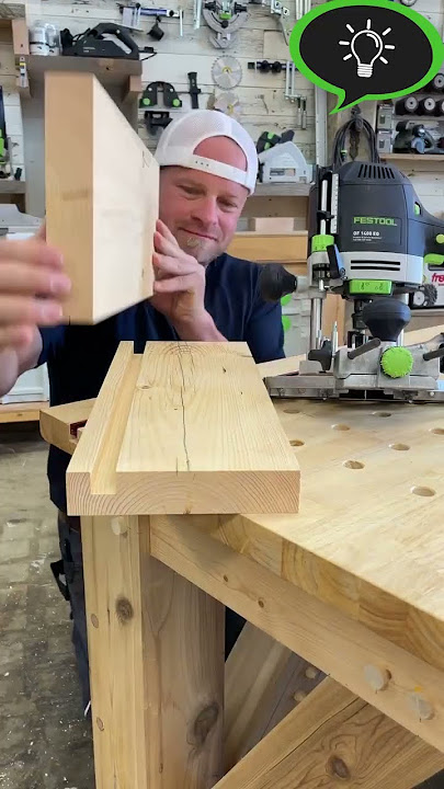 Use Festool parallel side fence SA-OF 1400 for reliable routing along the edge.