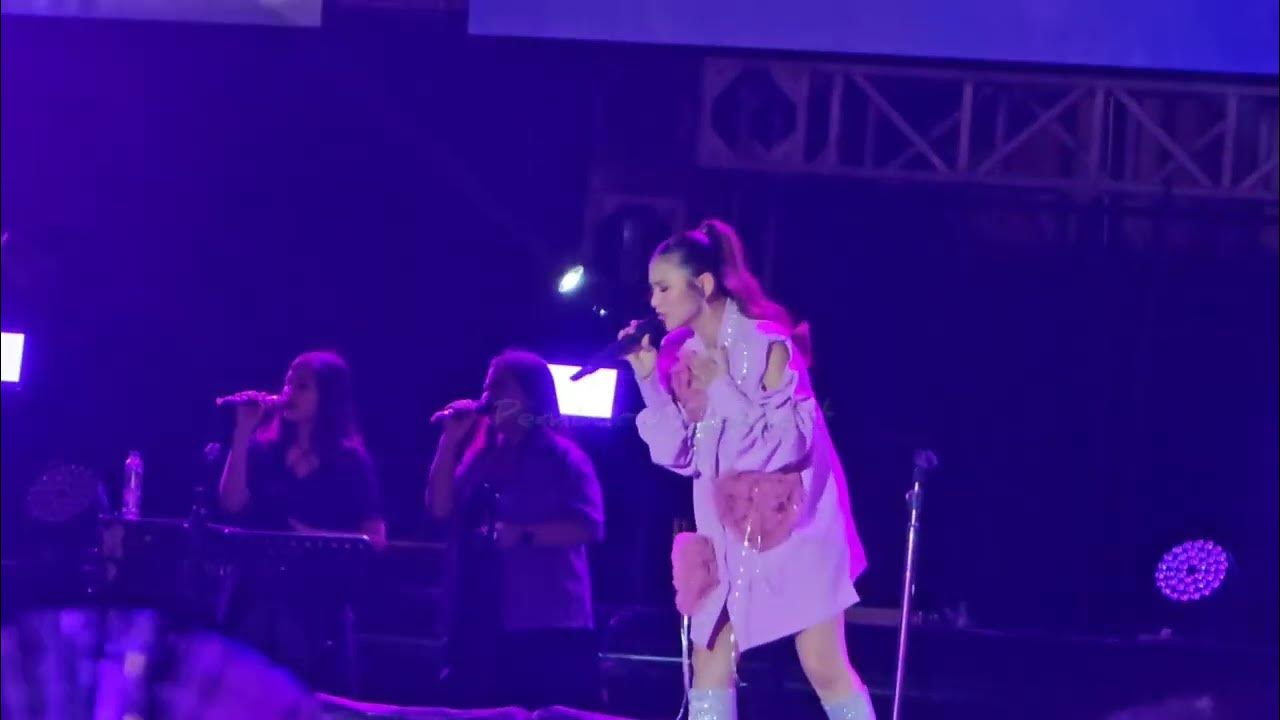 Mahalini Kisah Sempurna Live La Piazza Kelapa Gading 31 Desember 2024 Mahalini Kisah Sempurna Live La Piazza Kelapa Gading 31 Desember 2024