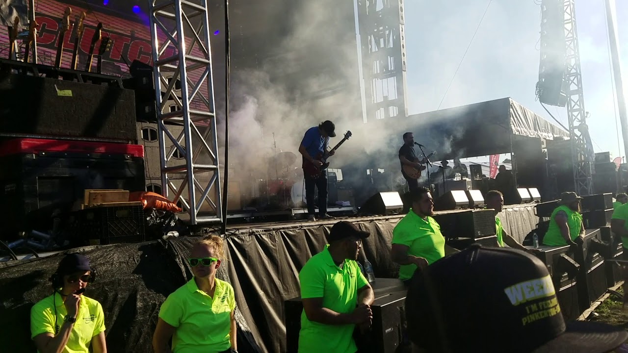 Clutch "Quick Death In Texas" Riot Fest 9/16/18 YouTube