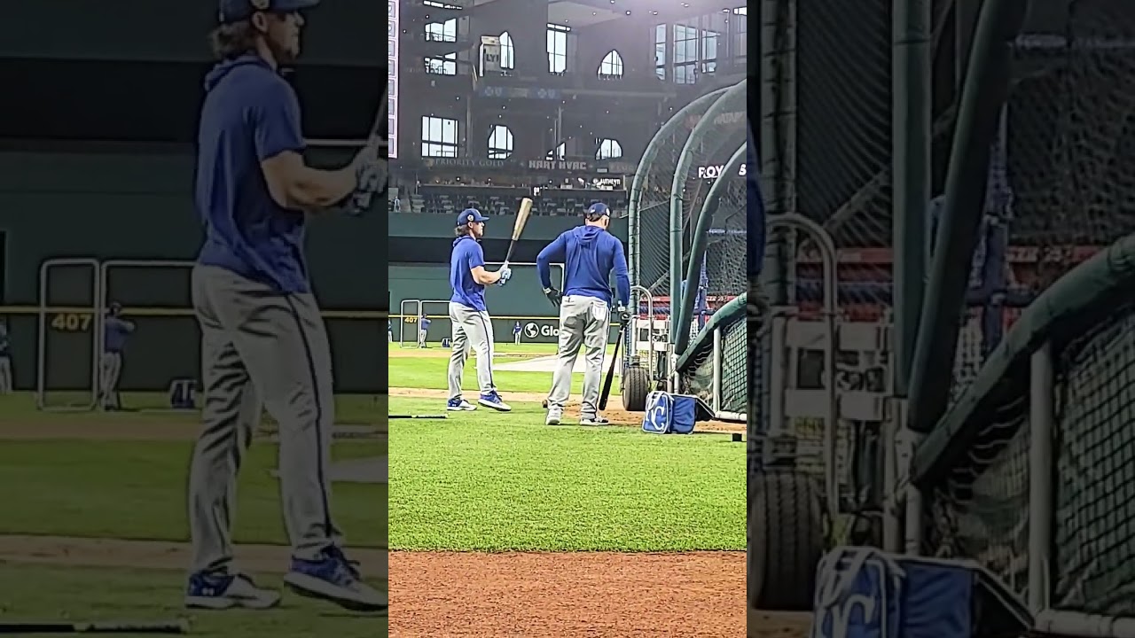 Bobby witt jr prepares for batting practice kc royals vs Texas rangers 3/27/23