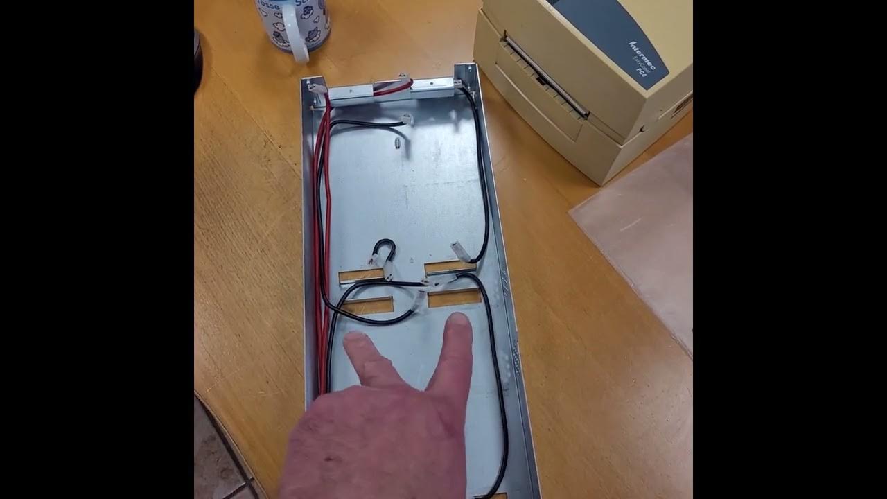 APC Smart-UPS 3000 Battery Replacement - YouTube
