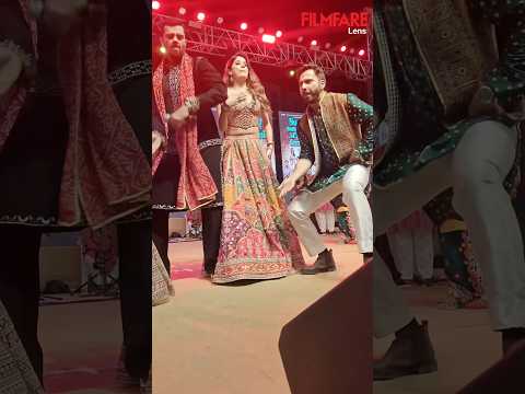 Varun Dhawan Janhvi Kapoor And The Cast Of SSKTK Wowed Everyone With Their Energetic Dance 