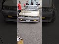 あぶない刑事・柴田恭兵愛用のニッサンレパード 1988年型のパトランプ🚨を注意されタコさんぬいぐるみに変更し、出発しようとしたところに、まさかのケンメリスカイラインが登場