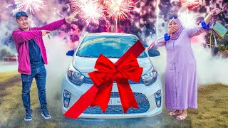 سيارة 🚘هدية لي وفاء الحلم تحقق😱 متصورش ردة فعل ديالها ؟🎁