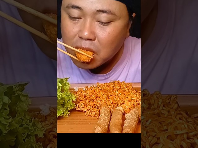 CRUNCHY NUGGETS ASMR #mukbang #shorts #food #eating #asmr