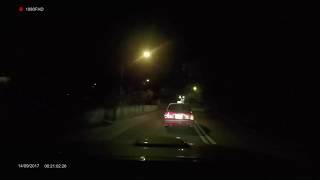 車Cam見白影突然閃過 的士行經鹿頸失控自炒 網民:農曆七月