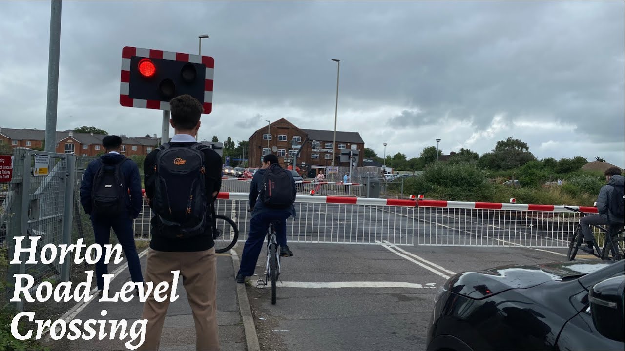 Gloucester walks Horton Rd Level Crossing, Hillfield Gardens YouTube