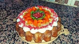 كيك أو كيكة هشة و خفيفة سهلة بالكريمة و الفواكه منعشة  Cake aux fruits