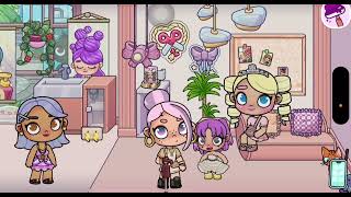 Avatar World - Lining up for the gift - I received a dress
