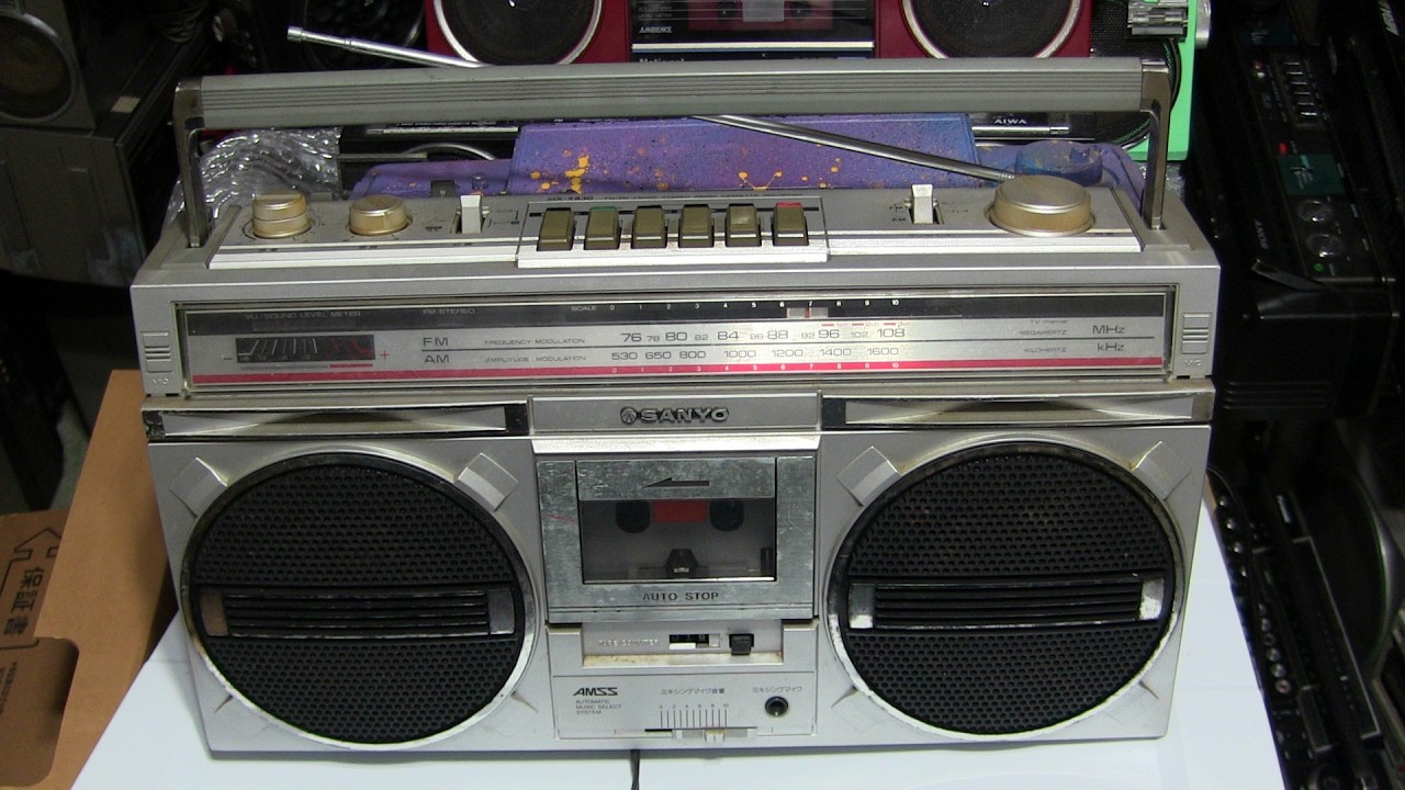 サンヨー　ラジカセ　ＭＲーＸ830 Sanyo boombox as in the listing MR-X830 unbox plays cassette radio
