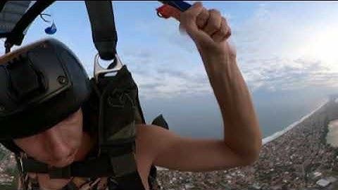 360 experience. VR - Jumping from a paramotor