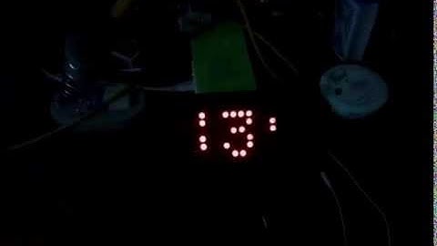 10x8 LED MATRIX DISPLAY USING PIC16F877A AND 4017 JOHNSON DECADE COUNTER