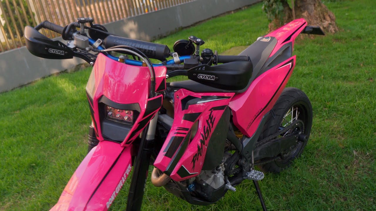 Ninguna moto es fea, solo le falta $