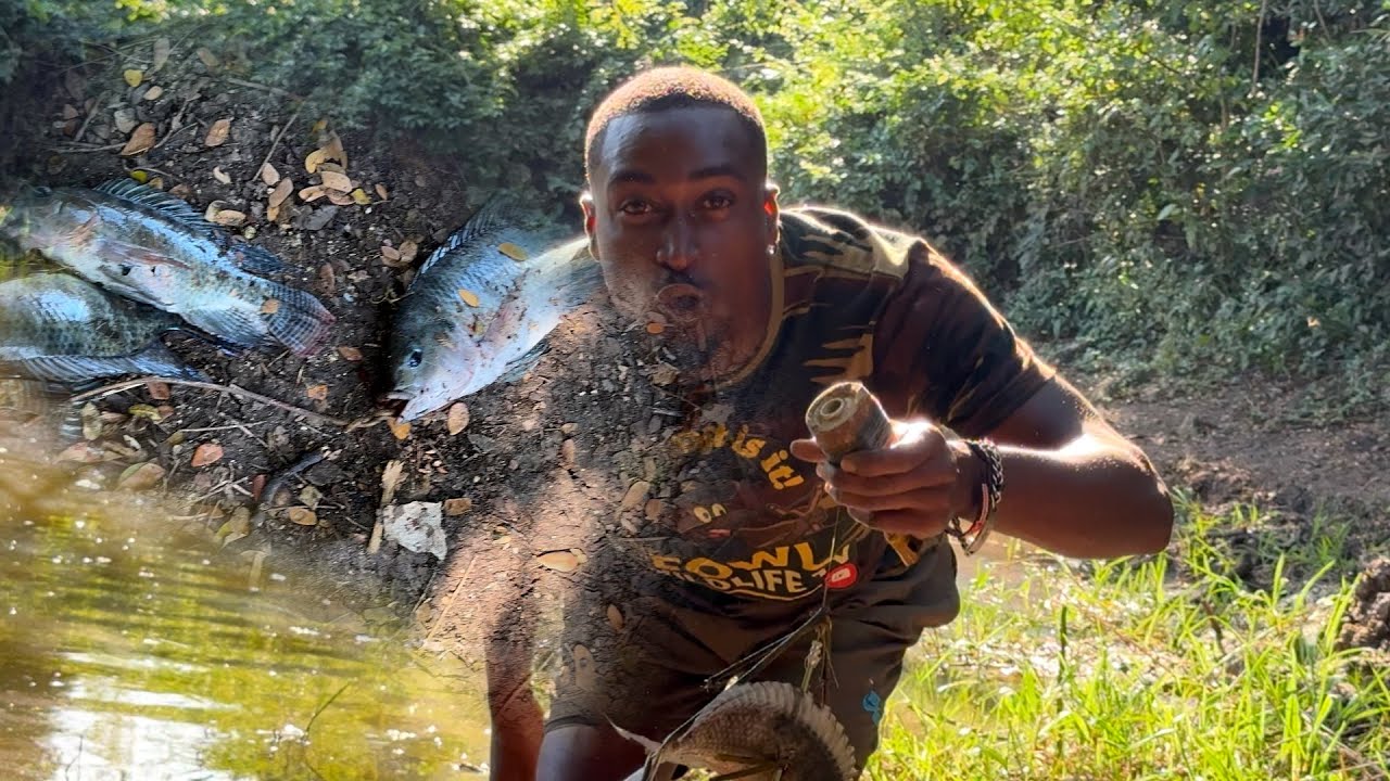 Out slingshot spear fishing and hand line with family having a great day 