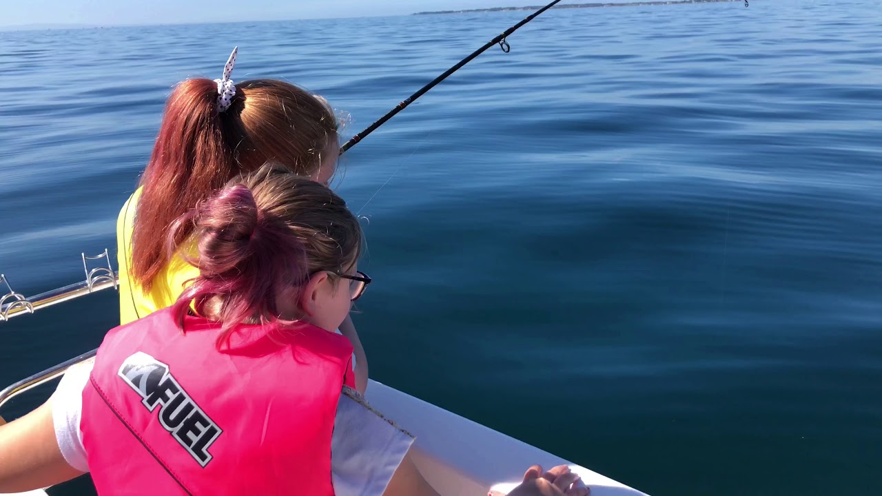 Family day on Port Phillip bay
