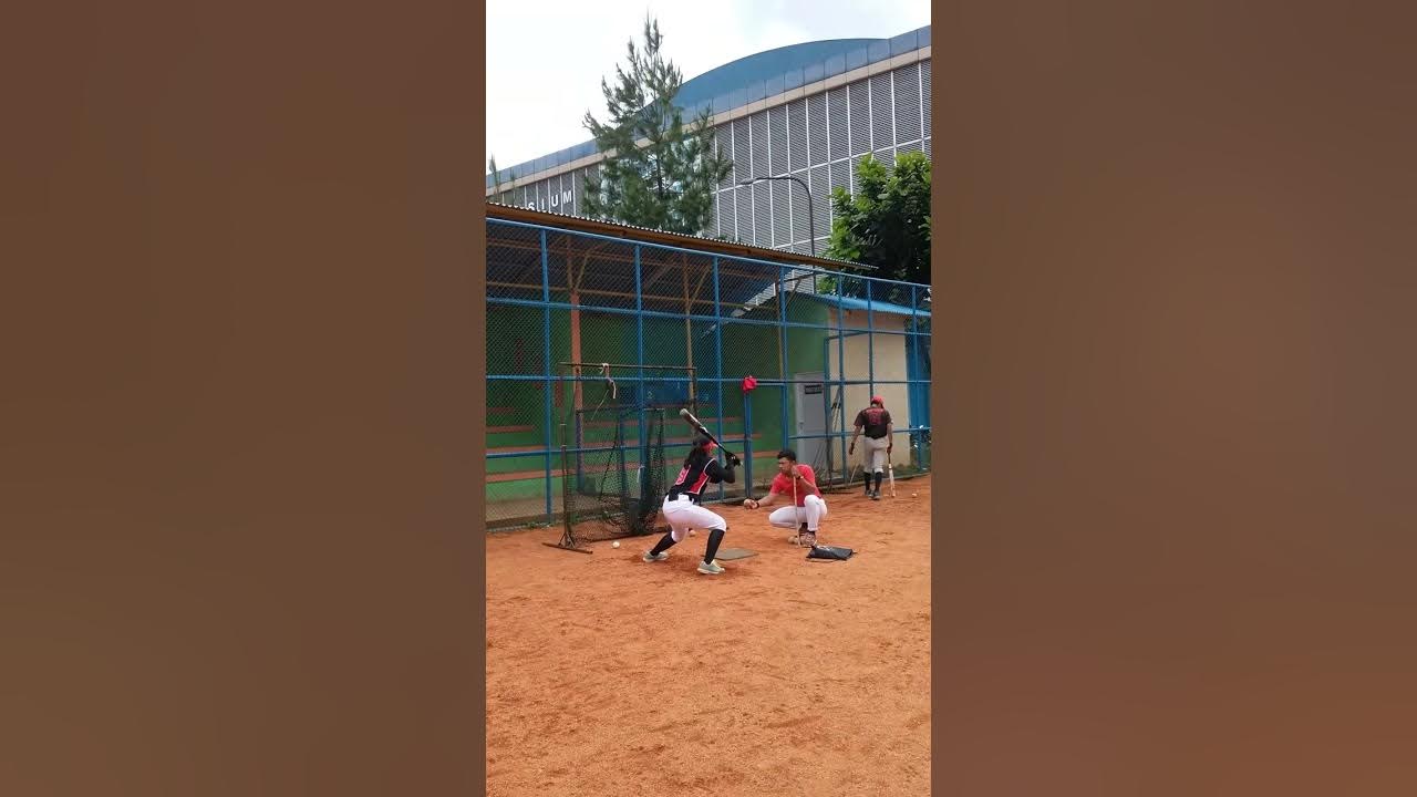 Indonesia Women's Baseball U15. Basic Batting Aisyah & coach Rella