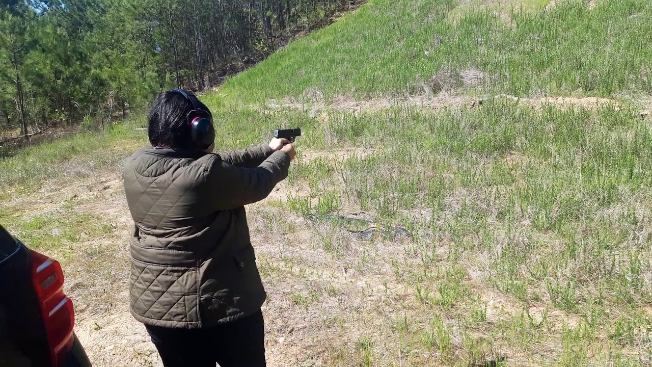 Wifey Shooting Sig P365 Part two